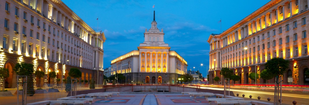 Boulevard Maria Louisa, the meeting place for the Council of Ministers